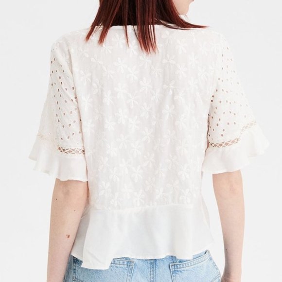 American Eagle cream tie front top - Picture 2 of 8